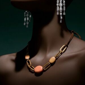 Elegant Gold and Pink Necklace